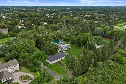 2212 W Sunnydale Ln, Mequon, WI 53092 - Photo 53