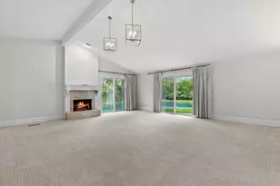2212 W Sunnydale Ln, Mequon, WI 53092 - Photo 27