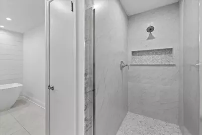 2212 W Sunnydale Ln, Mequon, WI 53092 - Photo 33
