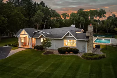 2212 W Sunnydale Ln, Mequon, WI 53092 - Photo 71