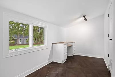 2212 W Sunnydale Ln, Mequon, WI 53092 - Photo 19