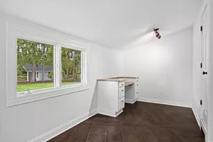 2212 W Sunnydale Ln, Mequon, WI 53092 - Photo 19