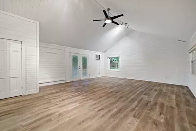 2212 W Sunnydale Ln, Mequon, WI 53092 - Photo 45