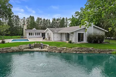 2212 W Sunnydale Ln, Mequon, WI 53092 - Photo 57