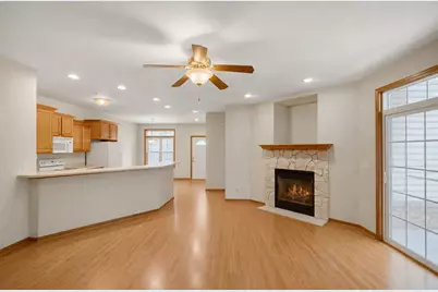 17835 W Radam Dr #17835, New Berlin, WI 53146 - Photo 7
