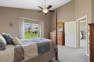 204 Oak Hill Cir, Racine, WI 53105 - Photo 23