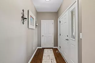 204 Oak Hill Cir, Racine, WI 53105 - Photo 19