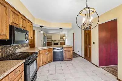 W167N10425  Bridle Path, Germantown, WI 53022 - Photo 21