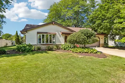 W167N10425  Bridle Path, Germantown, WI 53022 - Photo 1