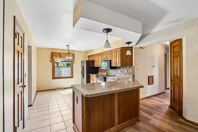 W167N10425  Bridle Path, Germantown, WI 53022 - Photo 17