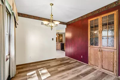 W167N10425  Bridle Path, Germantown, WI 53022 - Photo 9