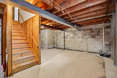 W167N10425  Bridle Path, Germantown, WI 53022 - Photo 35