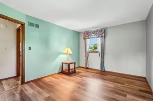 W167N10425 Bridle Path, Germantown, WI 53022 - Photo 33