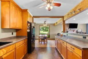 W293S3017 Ancestral Dr, Genesee, WI 53188 - Photo 13