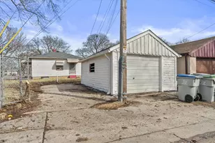 2101 W Fairmount Ave, Milwaukee, WI 53209 - Photo 23