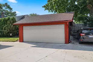 1310 Fairmont Ln, Manitowoc, WI 54220 - Photo 53