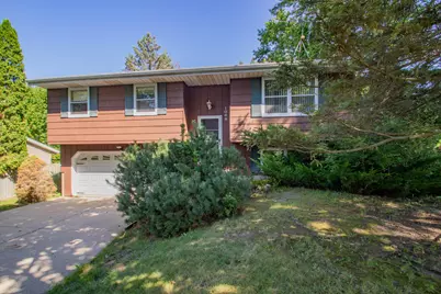 1068  Kiewert St, Watertown, WI 53098 - Photo 7