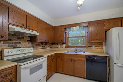1068  Kiewert St, Watertown, WI 53098 - Photo 13
