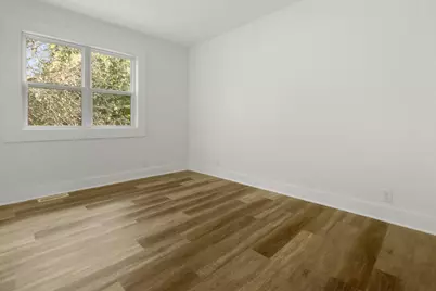 141  Marino Ave, Delavan, WI 53115 - Photo 9