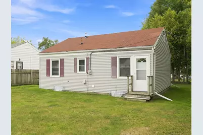 904  Raton Ct, Manitowoc, WI 54220 - Photo 13
