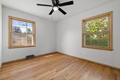 3223 W Birchwood Ave, Milwaukee, WI 53221 - Photo 19