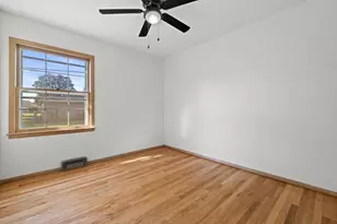 3223 W Birchwood Ave, Milwaukee, WI 53221 - Photo 21