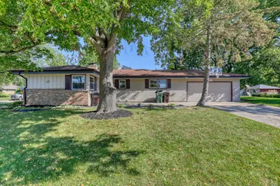 5406 N Shasta Dr, Glendale, WI 53209 - Photo 3
