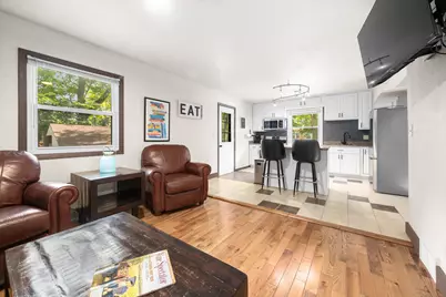 6804  Maple Ter, Wauwatosa, WI 53213 - Photo 11