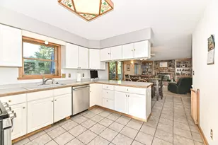 1513 Blakewood Ct, South Milwaukee, WI 53172 - Photo 15