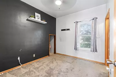 8625 W Lapham St, West Allis, WI 53214 - Photo 15