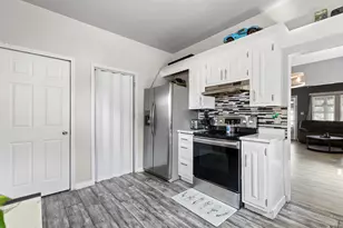 8625 W Lapham St, West Allis, WI 53214 - Photo 9