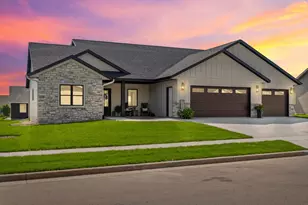 2910 Beyer Rd, Holmen, WI 54636 - Photo 1