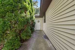 2329 N 115th St, Wauwatosa, WI 53226 - Photo 25