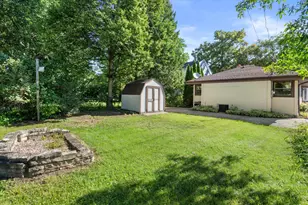 2329 N 115th St, Wauwatosa, WI 53226 - Photo 23