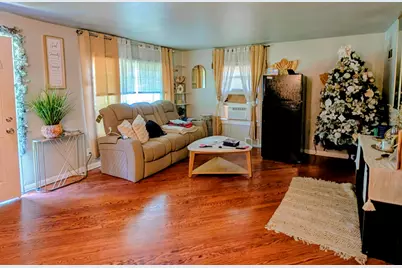 4888 N 22nd St, Milwaukee, WI 53209 - Photo 3
