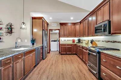 6595  105th St, Pleasant Prairie, WI 53158 - Photo 7