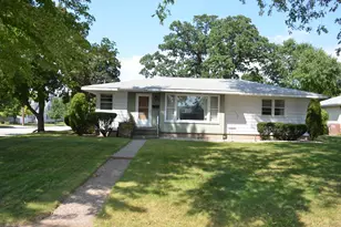 414 8th St, La Crescent, MN 55947 - Photo 1