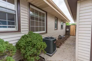 5303 W Wilbur Ave, Greenfield, WI 53220 - Photo 31