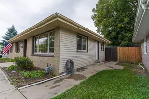 5303 W Wilbur Ave, Greenfield, WI 53220 - Photo 27