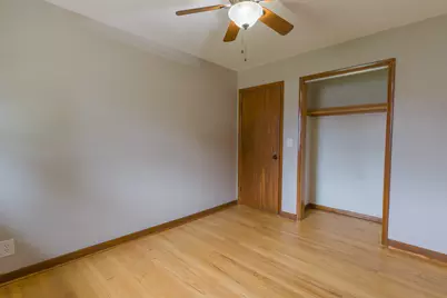 5303 W Wilbur Ave, Greenfield, WI 53220 - Photo 17