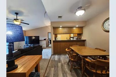 W169N11054  Ashbury Ln #3, Germantown, WI 53022 - Photo 9