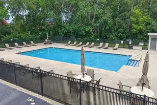W169N11054 Ashbury Ln, Germantown, WI 53022 - Photo 23