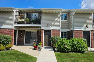 W169N11054 Ashbury Ln, Germantown, WI 53022 - Photo 1