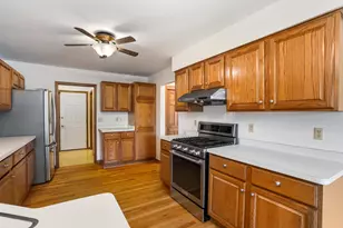 3207 S Ridge Crest Ct, New Berlin, WI 53151 - Photo 19