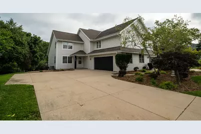 3207 S Ridge Crest Ct #3205, New Berlin, WI 53151 - Photo 5