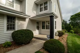 3207 S Ridge Crest Ct, New Berlin, WI 53151 - Photo 43