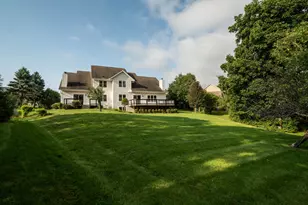 3207 S Ridge Crest Ct, New Berlin, WI 53151 - Photo 3