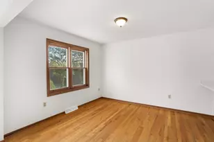 3207 S Ridge Crest Ct, New Berlin, WI 53151 - Photo 21