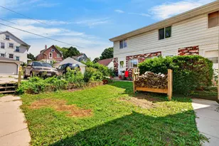 3238 N Cambridge Ave, Milwaukee, WI 53211 - Photo 37