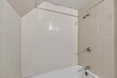3238 N Cambridge Ave #3240, Milwaukee, WI 53211 - Photo 31